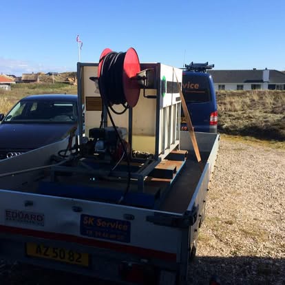 SK Service trailer med rensemaskine og vandtank